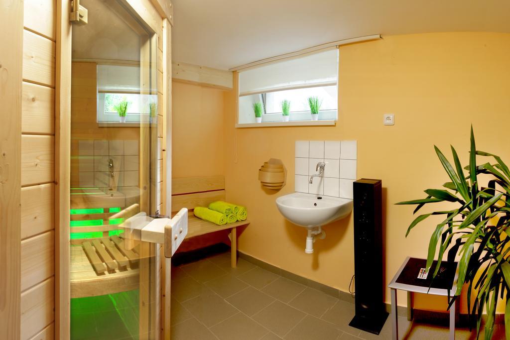 Apartman Pod Skalou V Ceskem Raji Besedice Zewnętrze zdjęcie